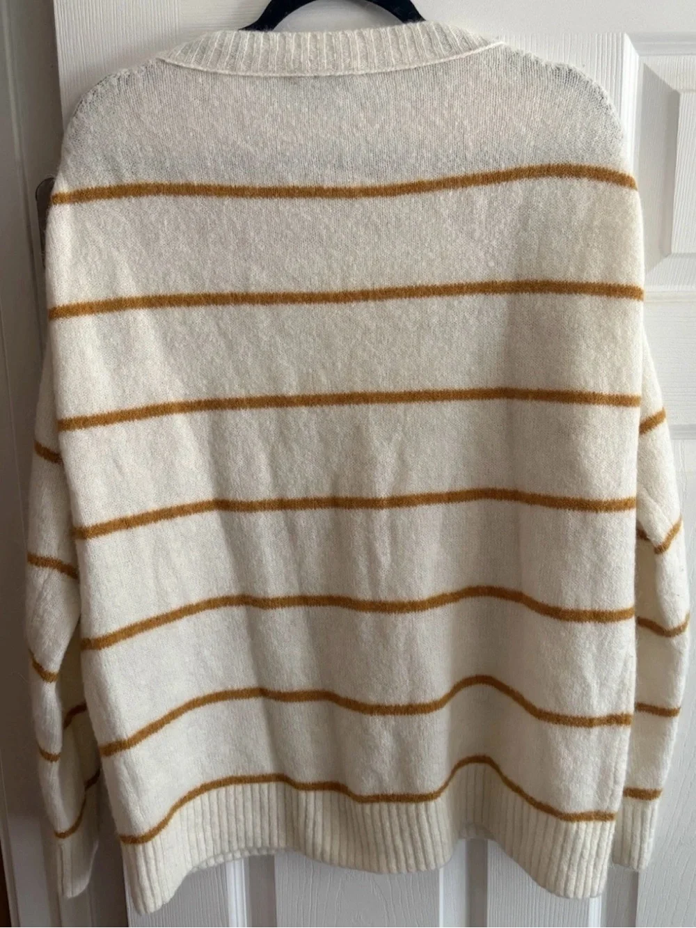 J. Crew 31% alpaca 11% wool Ivory Striped Crewneck Pullover Sweater fall men's S